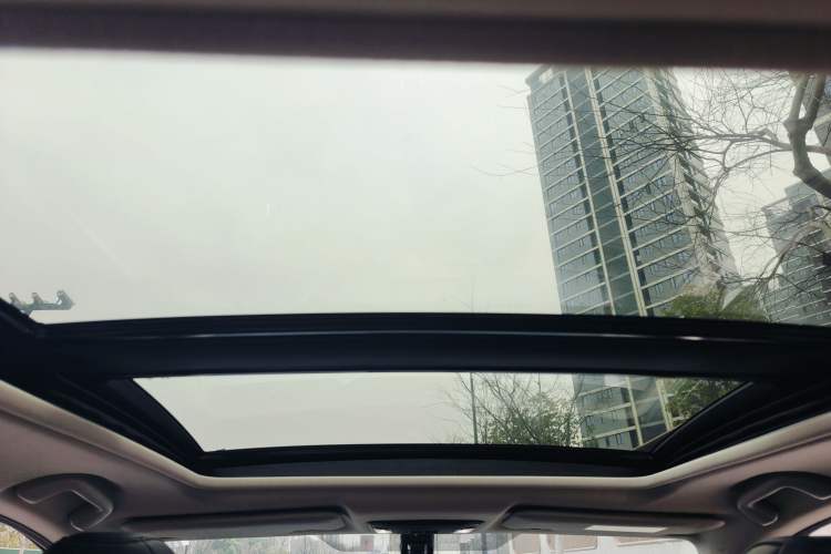 Used Honda Vezel 2020 1.5L CVT Pioneer Edition Headliner