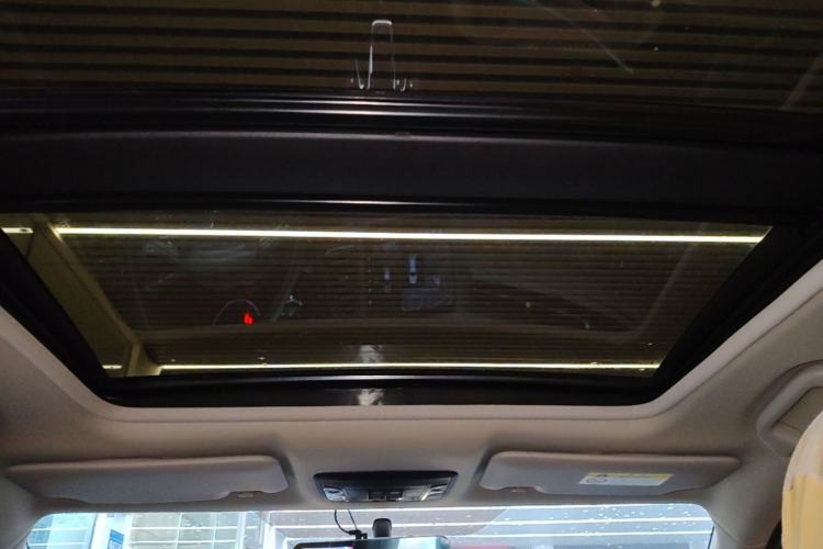 Used Honda Vezel 2020 1.5L CVT Pioneer Edition Headliner