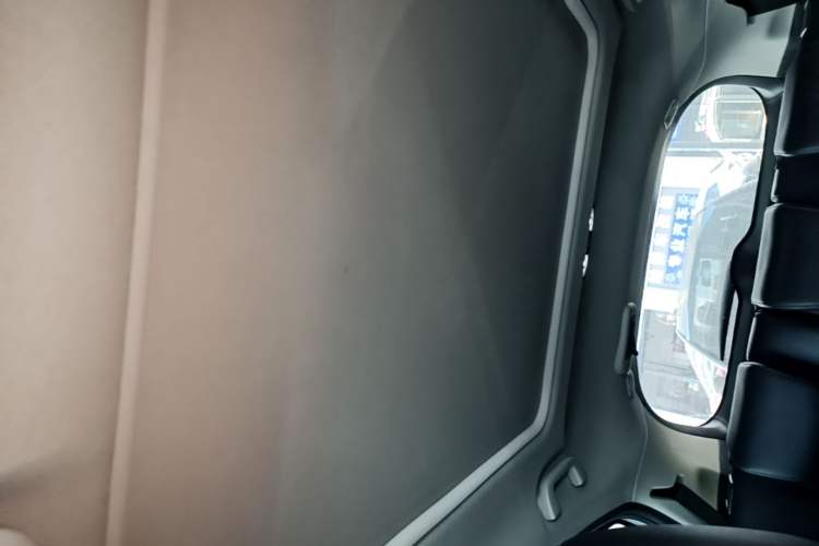 Used Honda Vezel 2020 1.5L CVT Pioneer Edition Headliner