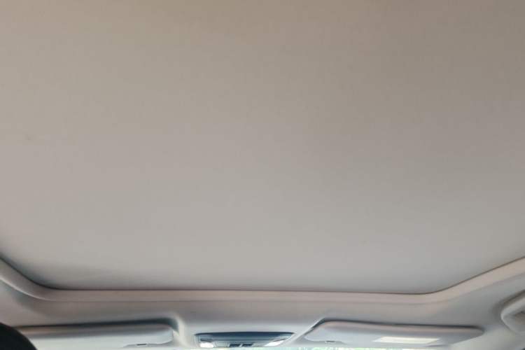 Used Honda Vezel 2020 1.5L CVT Pioneer Edition Headliner
