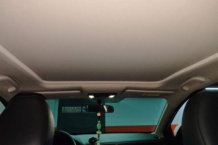 Used Honda Vezel 2020 1.5L CVT Pioneer Edition Headliner