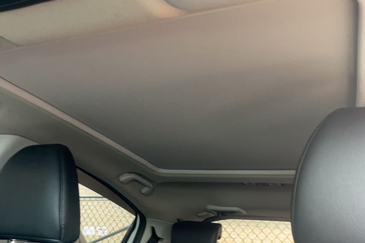 Used Honda Vezel 2020 220 TURBO CVT Luxury Edition Headliner