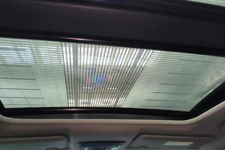 Used Honda Vezel 2020 1.5L CVT Elite Edition Headliner