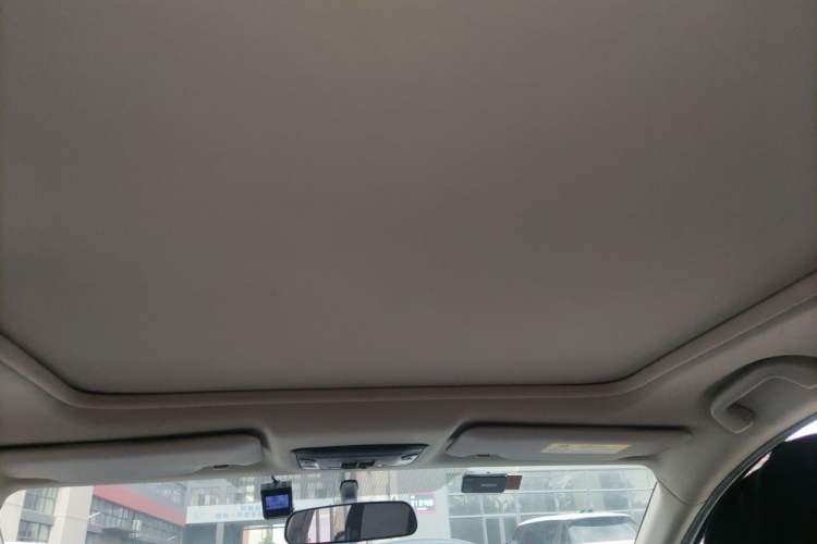 Used Honda Vezel 2020 1.5L CVT Pioneer Edition Headliner