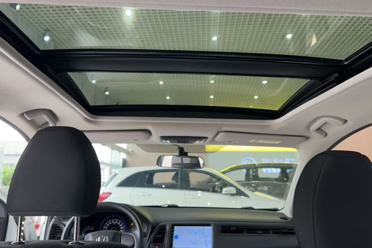 Used Honda Vezel 2020 1.5L CVT Elite Edition Headliner