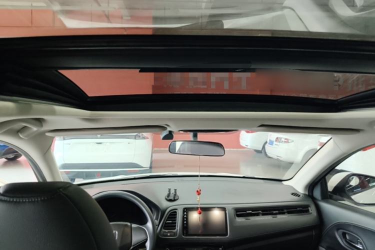 Used Honda Vezel 2020 1.5L CVT Pioneer Edition Headliner
