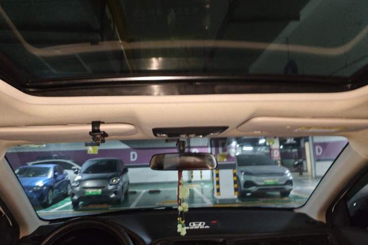 Used Honda Vezel 2020 1.5L CVT Elite Edition Headliner