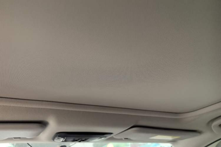Used Honda Vezel 2020 1.5L CVT Pioneer Edition Headliner