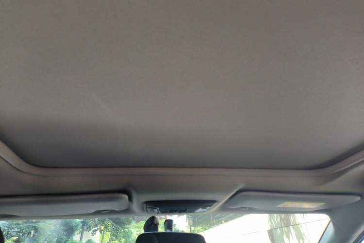Used Honda Vezel 2020 1.5L CVT Pioneer Edition Headliner