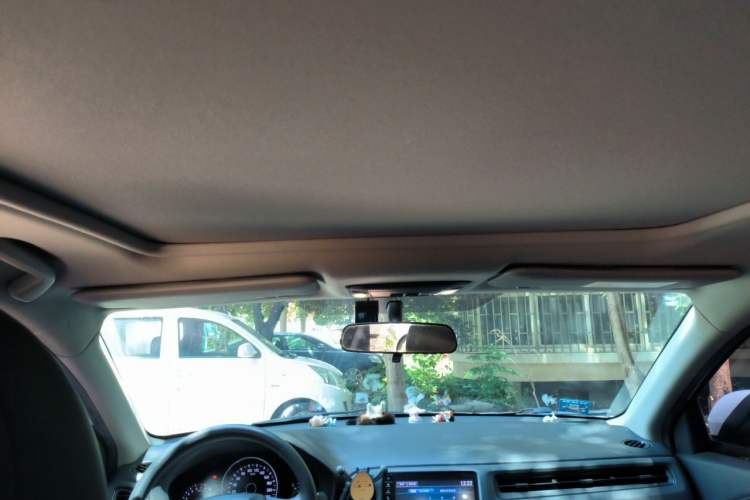 Used Honda Vezel 2020 1.5L CVT Luxury Edition Headliner
