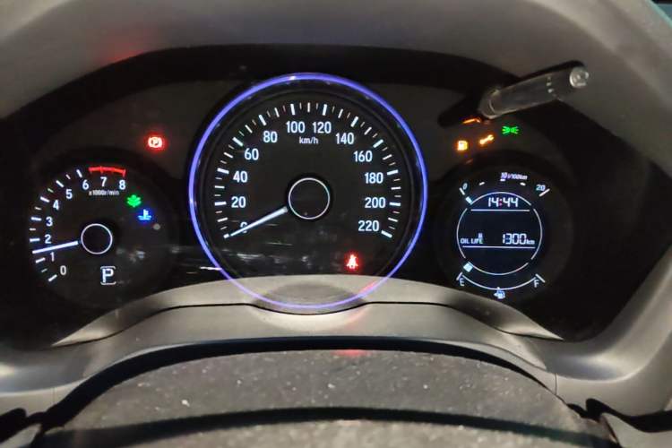 Used Honda Vezel 2020 220 TURBO CVT Luxury Edition Instrument Cluster