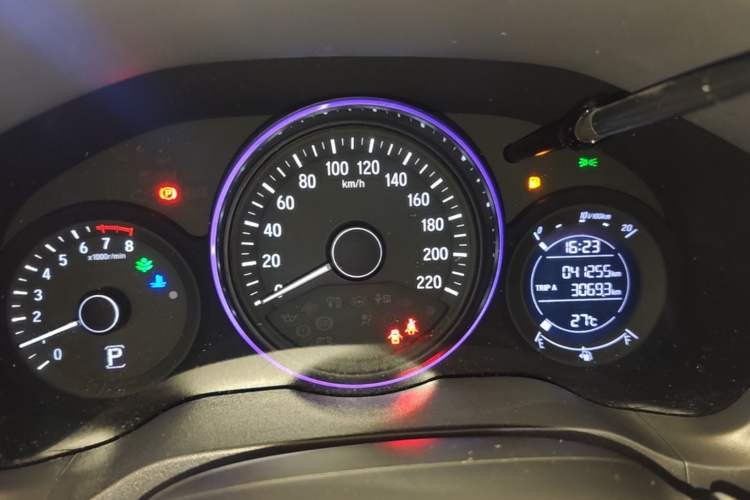 Used Honda Vezel 2020 1.5L CVT Luxury Edition Instrument Cluster