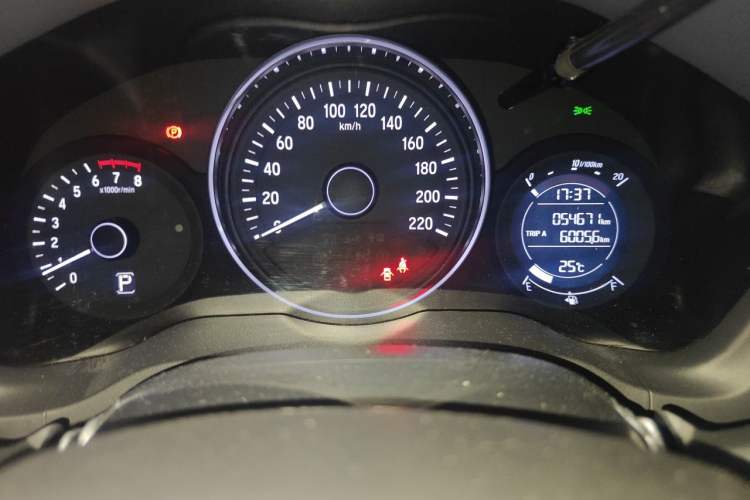 Used Honda Vezel 2020 220 TURBO CVT Luxury Edition Instrument Cluster