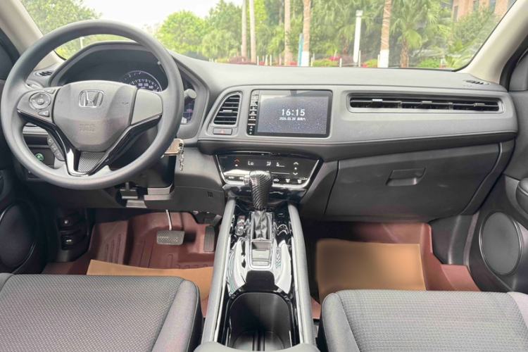 Used Honda Vezel 2020 220 TURBO CVT Elite Edition Interior 1