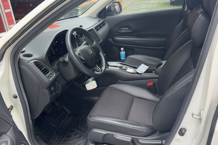 Used Honda Vezel 2020 1.5L CVT Luxury Edition Interior 1