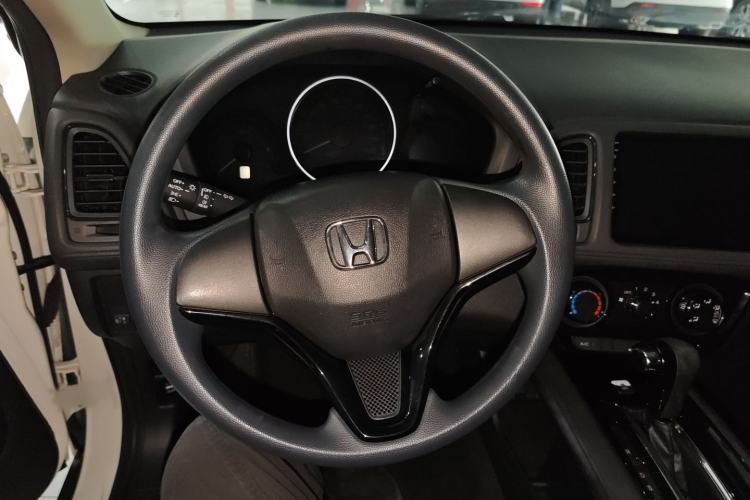 Used Honda Vezel 2020 1.5L CVT Elite Edition Interior 1