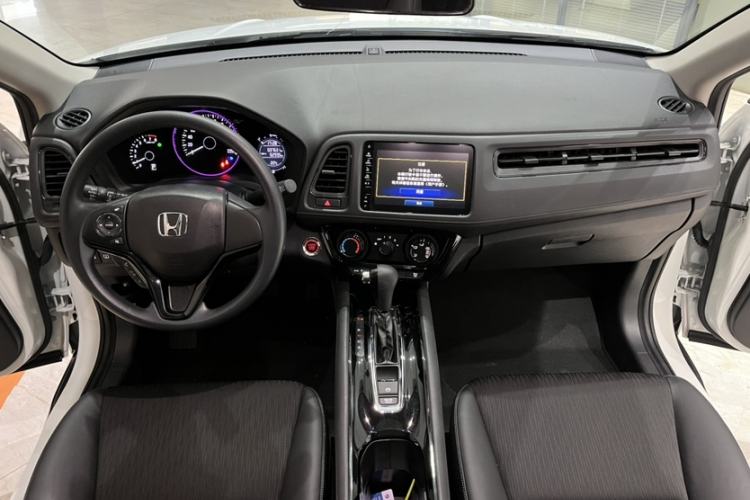 Used Honda Vezel 2020 1.5L CVT Luxury Edition Interior 1