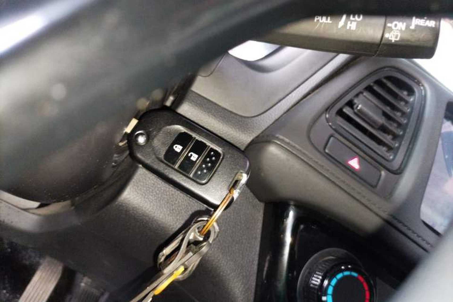 Used Honda Vezel 2020 1.5L CVT Elite Edition Interior 1