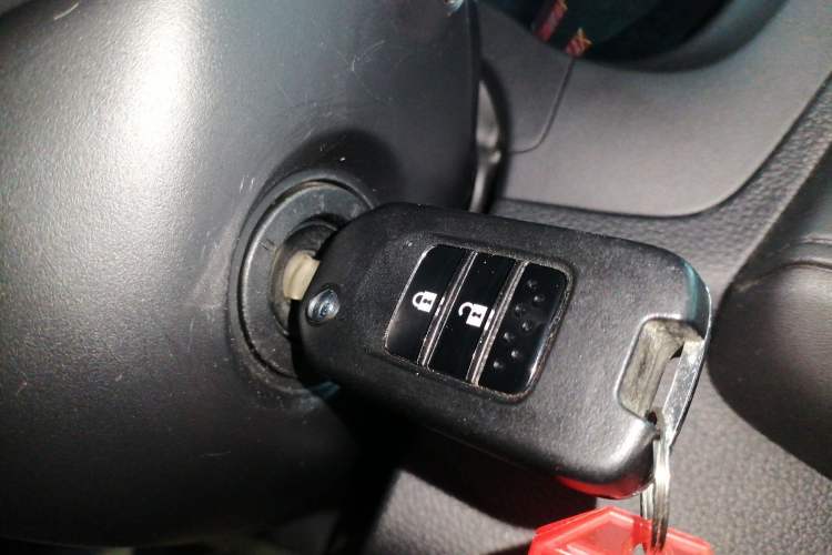 Used Honda Vezel 2020 1.5L CVT Pioneer Edition Interior 1