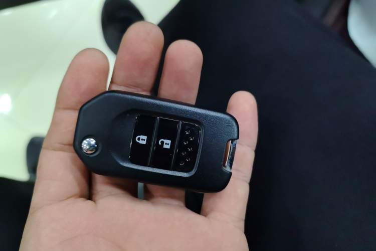 Used Honda Vezel 2020 1.5L CVT Elite Edition Interior 1