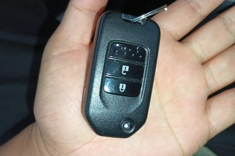 Used Honda Vezel 2020 1.5L CVT Pioneer Edition Interior 1