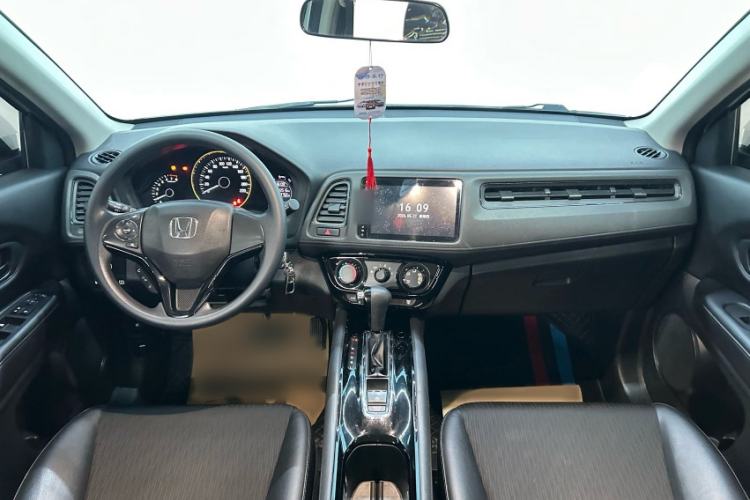 Used Honda Vezel 2020 1.5L CVT Pioneer Edition Interior 1