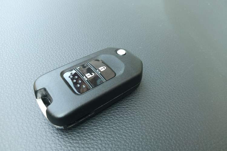 Used Honda Vezel 2020 1.5L CVT Pioneer Edition Interior 1