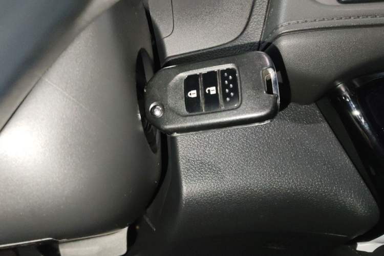 Used Honda Vezel 2020 1.5L CVT Elite Edition Interior 1