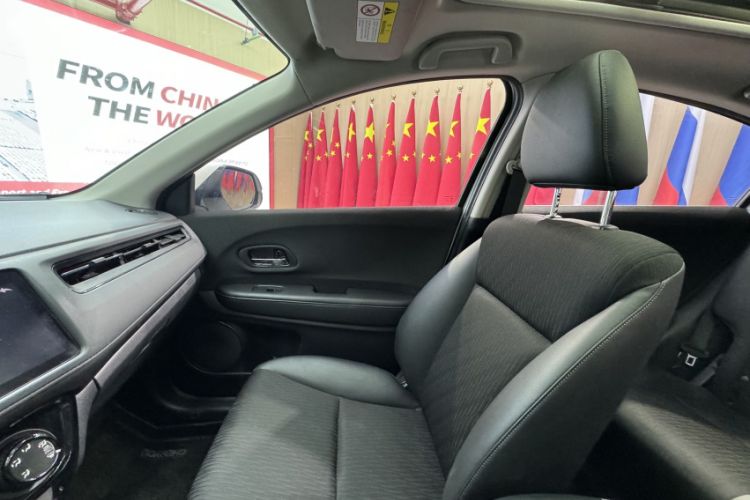 Used Honda Vezel 2020 1.5L CVT Pioneer Edition Interior 11