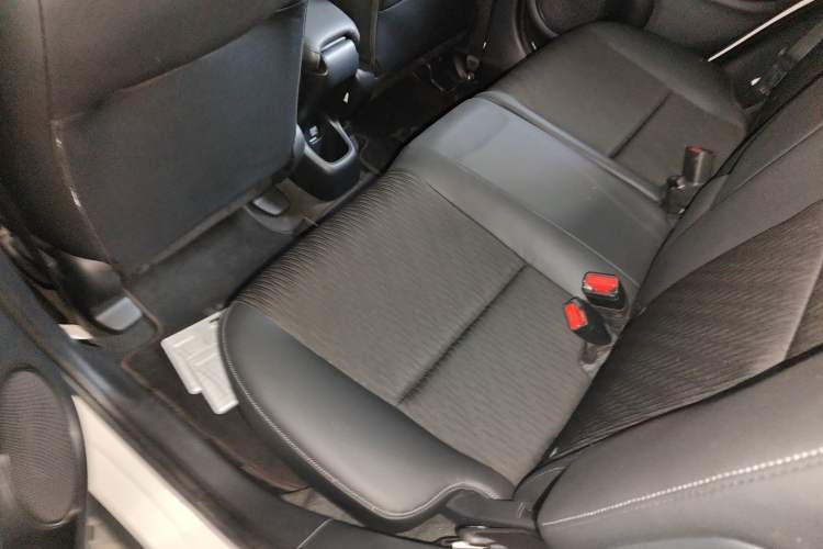Used Honda Vezel 2020 1.5L CVT Pioneer Edition Interior 2