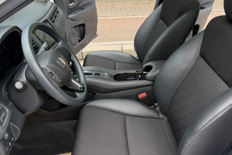 Used Honda Vezel 2020 1.5L CVT Pioneer Edition Interior 2