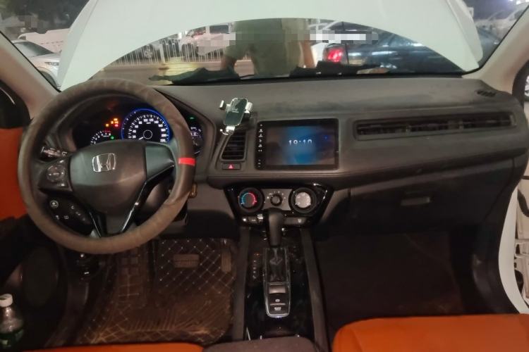 Used Honda Vezel 2020 1.5L CVT Pioneer Edition Interior 2