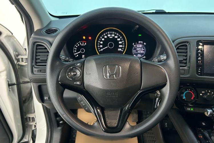 Used Honda Vezel 2020 1.5L CVT Pioneer Edition Interior 2