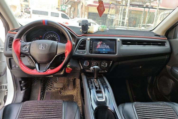 Used Honda Vezel 2020 1.5L CVT Pioneer Edition Interior 2