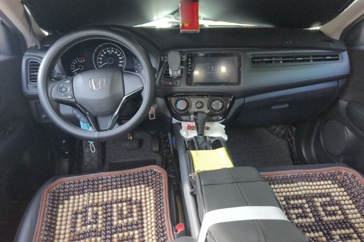 Used Honda Vezel 2020 1.5L CVT Pioneer Edition Interior 2