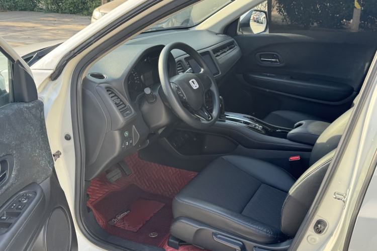 Used Honda Vezel 2020 1.5L CVT Pioneer Edition Interior 2