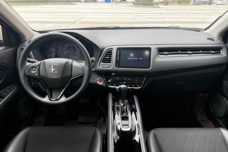 Used Honda Vezel 2020 220 TURBO CVT Luxury Edition Interior 3