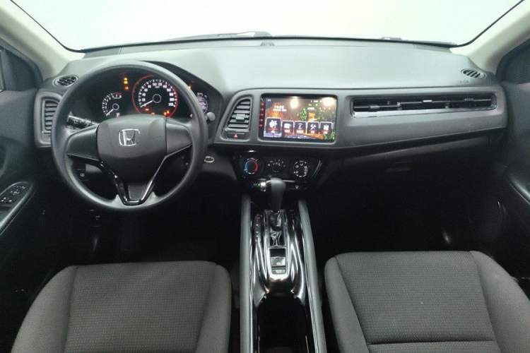 Used Honda Vezel 2020 1.5L CVT Elite Edition Interior 3
