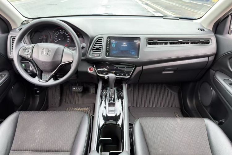 Used Honda Vezel 2020 220 TURBO CVT Luxury Edition Interior 4