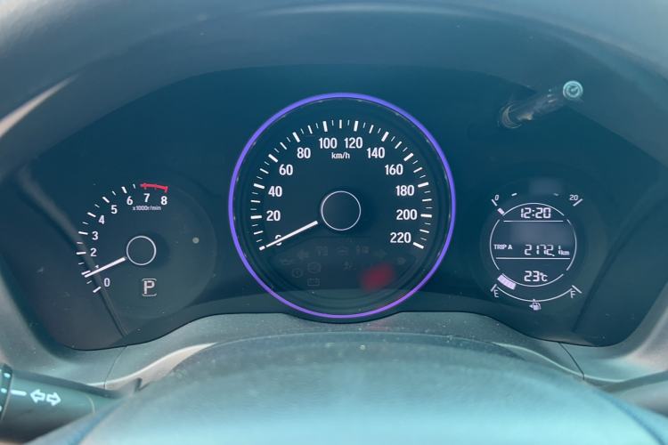 Used Honda Vezel 2020 1.5L CVT Elite Edition Interior 6