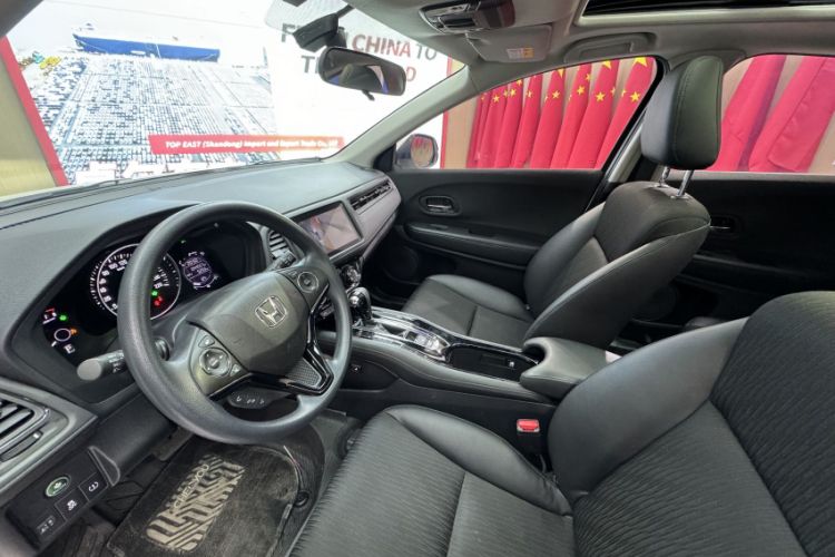 Used Honda Vezel 2020 1.5L CVT Pioneer Edition Interior 6