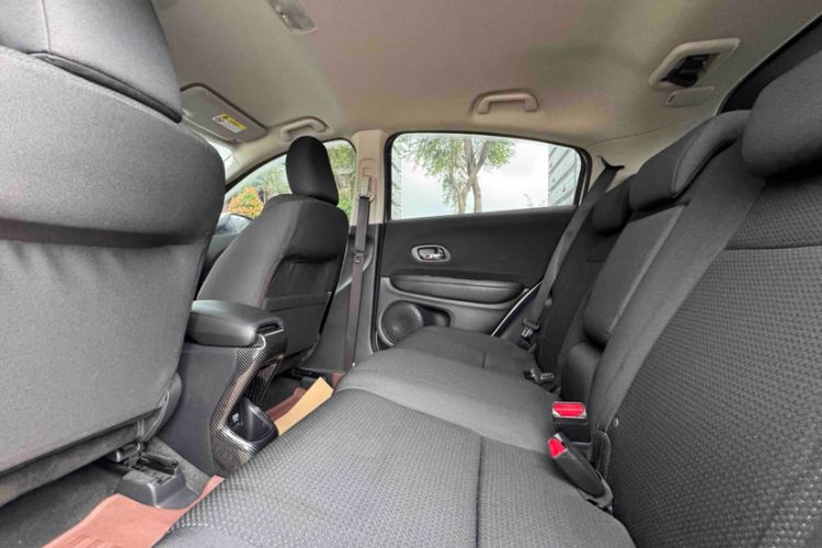 Used Honda Vezel 2020 220 TURBO CVT Elite Edition Interior 8