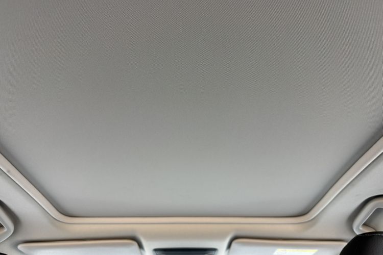 Used Honda Vezel 2020 220 TURBO CVT Luxury Edition Interior 9
