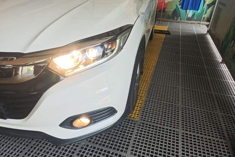 Used Honda Vezel 2020 1.5L CVT Elite Edition Left Front Headlight