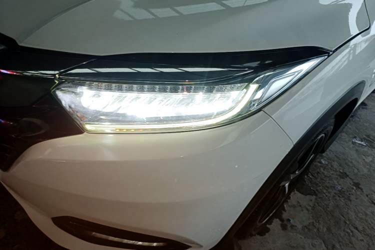 Used Honda Vezel 2020 1.5L CVT Luxury Edition Left Front Headlight