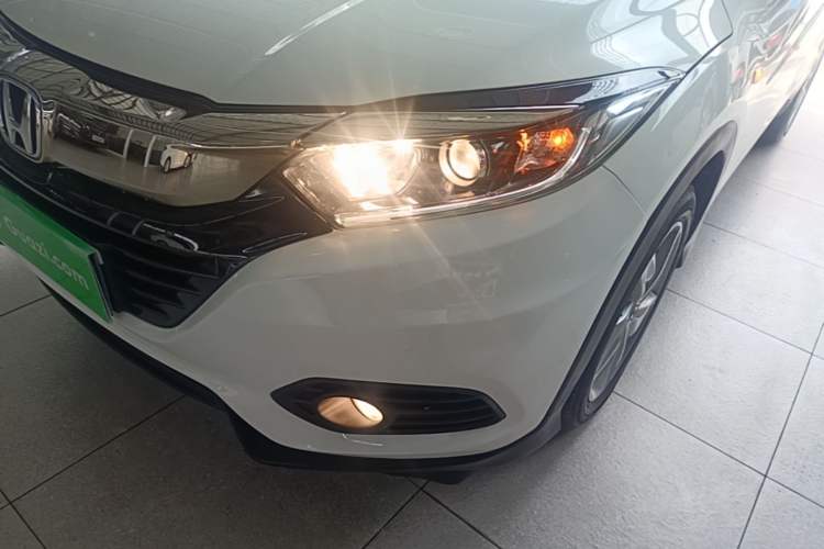 Used Honda Vezel 2020 220 TURBO CVT Elite Edition Left Front Headlight