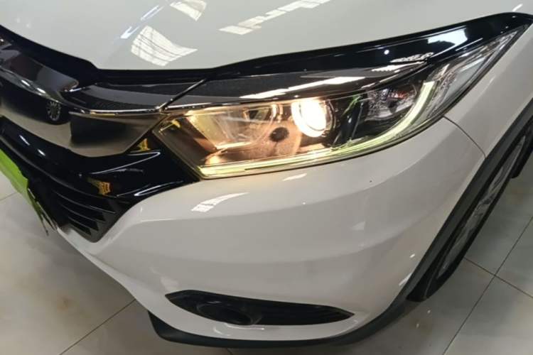 Used Honda Vezel 2020 220 TURBO CVT Elite Edition Left Front Headlight
