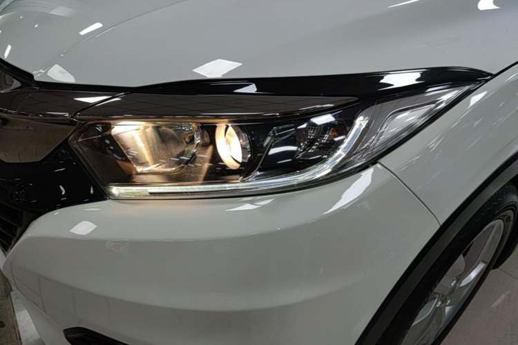 Used Honda Vezel 2020 220 TURBO CVT Elite Edition Left Front Headlight