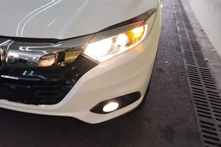 Used Honda Vezel 2020 1.5L CVT Elite Edition Left Front Headlight