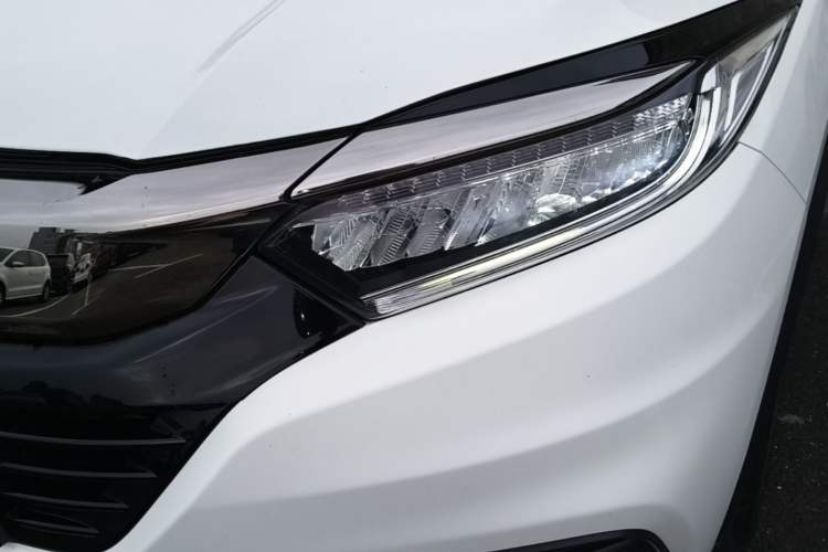 Used Honda Vezel 2020 220 TURBO CVT Luxury Edition Left Front Headlight